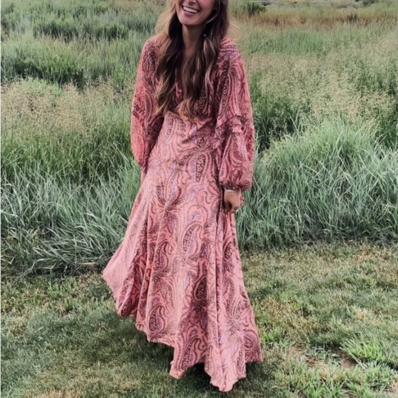 Free People Dresses & Skirts - Free People Mirage Pink Paisley Maxi Dress Size 2